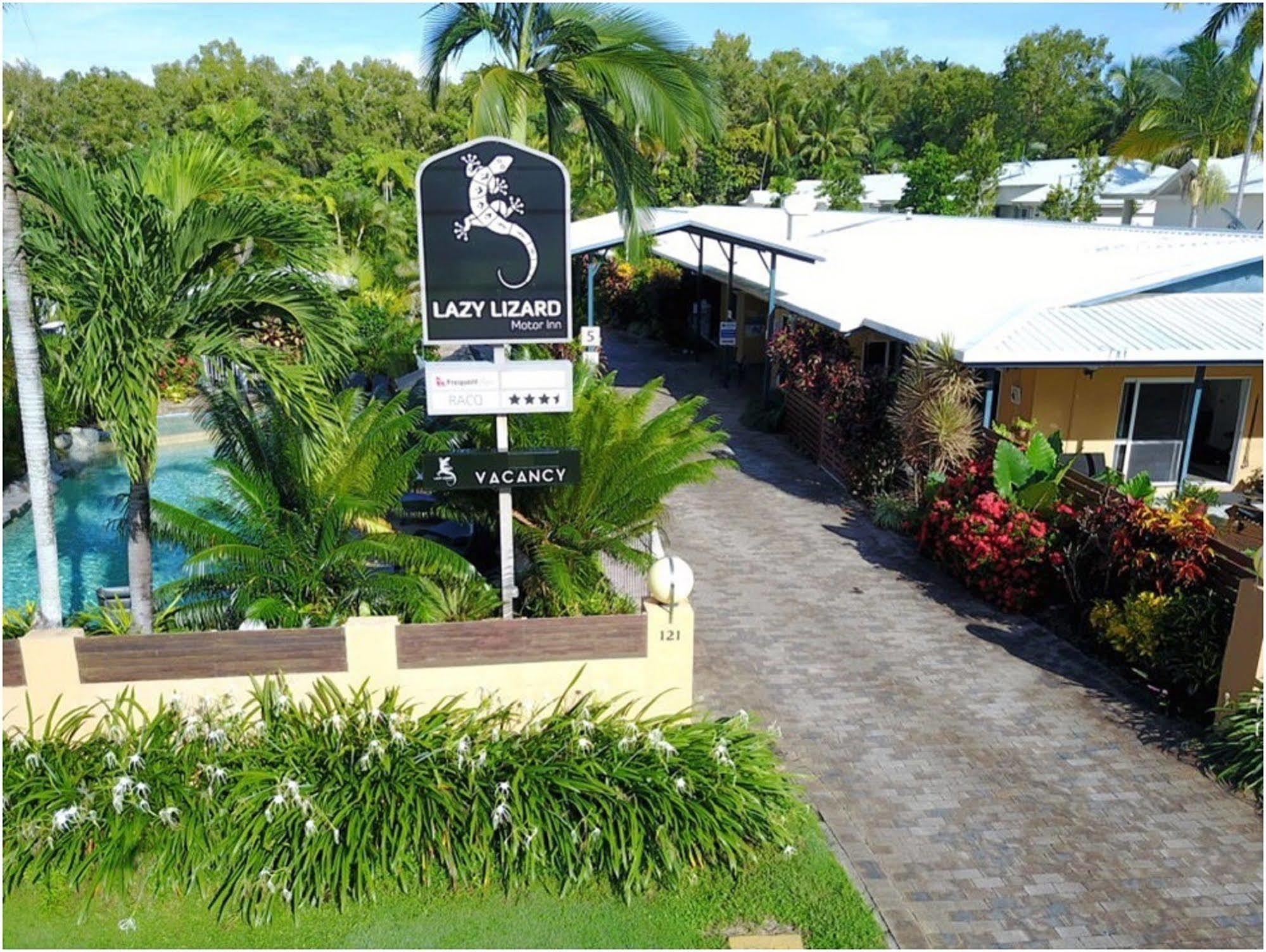 Lazy Lizard Motor Inn Port Douglas Exterior photo